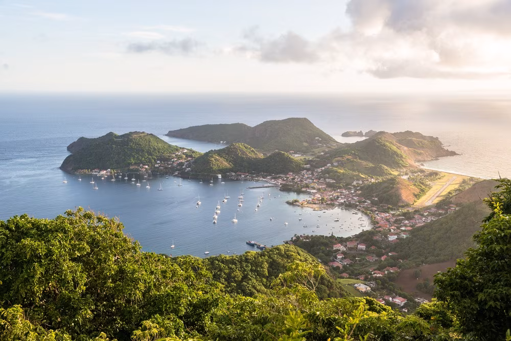 Sole splendente a Terre de Haut, Le Saintes