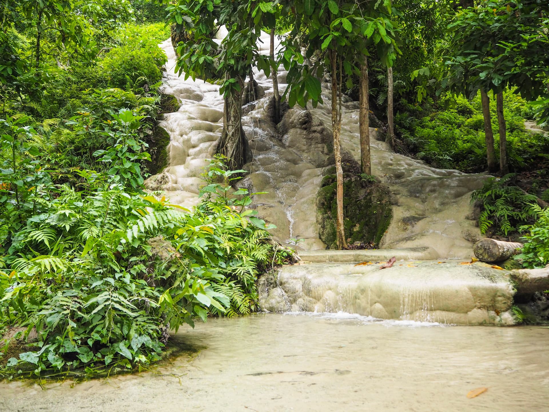 Chutes de Bua Tong